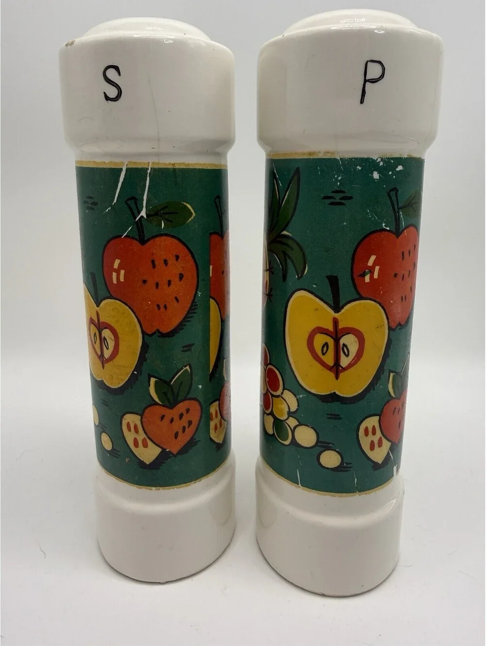 Vintage Melamine Plastic Picnic Salt & Pepper Shaker Set Fruit Pattern